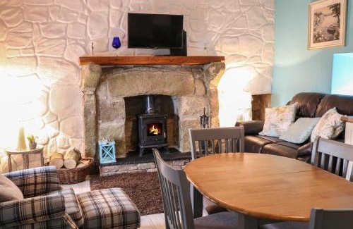 Newry House | Mary Larkin's Cottage
