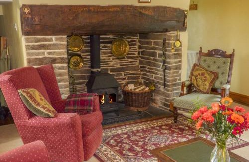 Ilfracombe House | Mary's Cottage