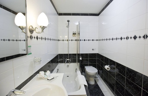 Brentwood Hotel | Marygreen Manor Hotel