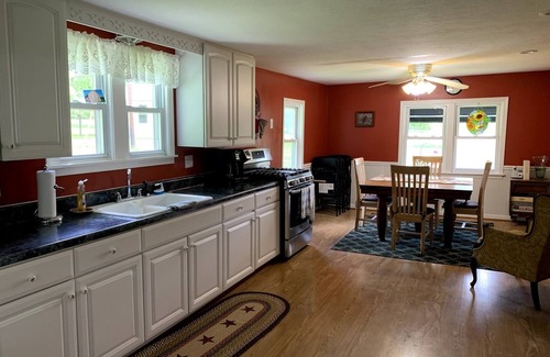 Glenmont House | Marymount Hideaway in Amish Country close to Rails to Trails trailhead