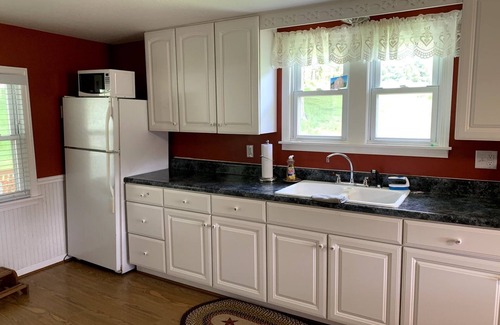 Glenmont House | Marymount Hideaway in Amish Country close to Rails to Trails trailhead