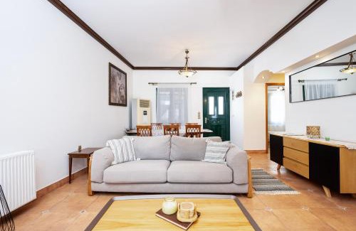 Vlychadia Apartment | Marys Beachfront Villa
