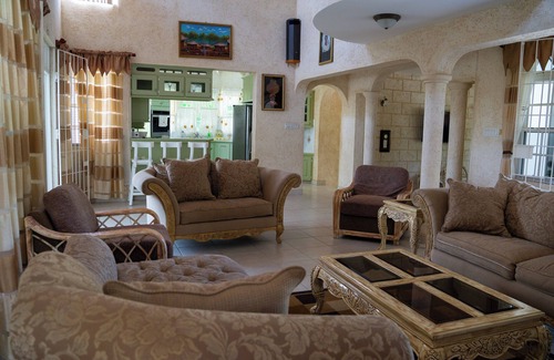 Paynes Bay Villa | Marzalea 4 bd Villa by Zenbreak