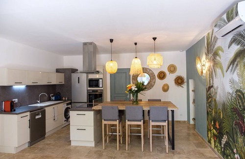 St.-Remy-de-Provence Cottage | Mas 9 Romanin : Gîte Alfredo