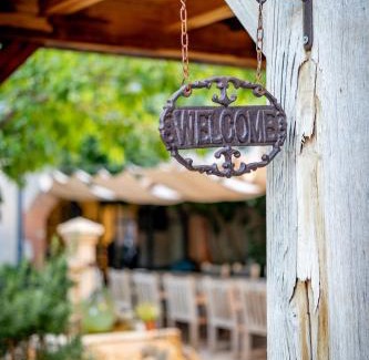 Allegre Les Fumades Bed & Breakfast | Mas Bouzige