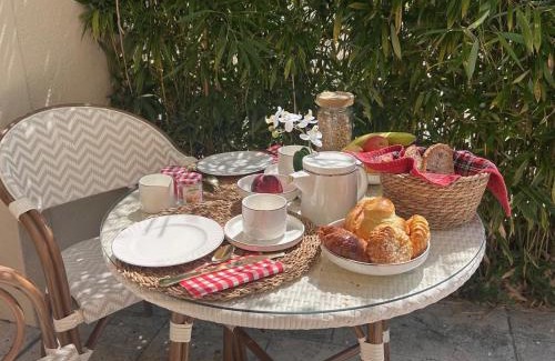 Aix-en-Provence Bed & Breakfast | Mas de la Calade Bed & Breakfast