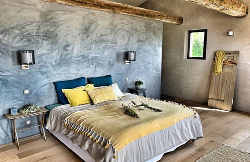 Seguret Other | Mas des Amis, Seguret, Village classified in Provence, heated swimming pool