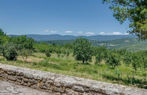 Saignon Villa | Mas Des Collines - Six Bedroom Villa, Sleeps 12