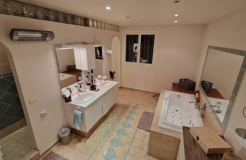 Marguerittes Other | Mas Provencal with swimming pool, Jacuzzi and wooded grounds
