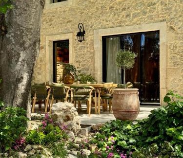 Grabels House | Mas Revive