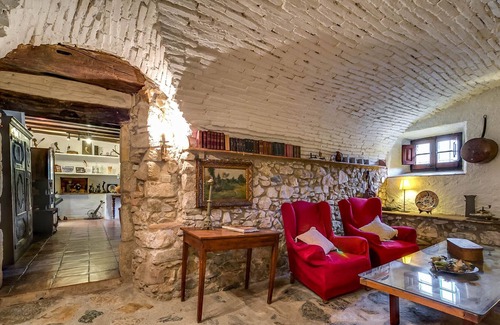 Mont-Ras Cottage | Masia Urbana en la Costa Brava