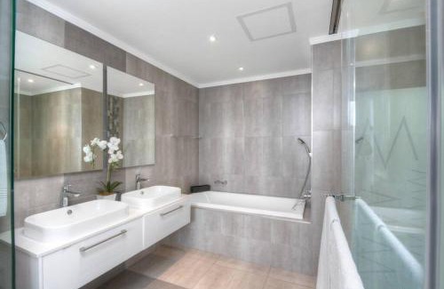 Greater Johannesburg Metropolitan Area Apartment | MasingitaTowersLuxuryHotel1303