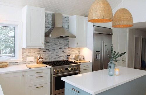 Muskoka Lakes Cottage | Masons Dunlookin - sleeps 18 - lake muskoka waterfront property-newly renovated