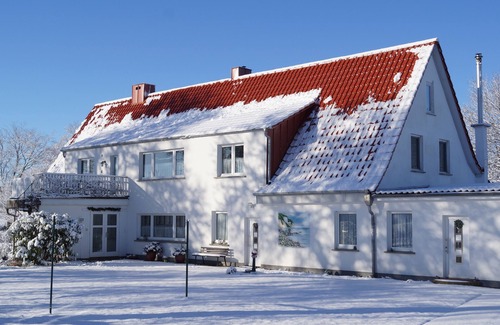 Bergen auf Ruegen Apartment | massage, fire place, Strötebecker-Festival