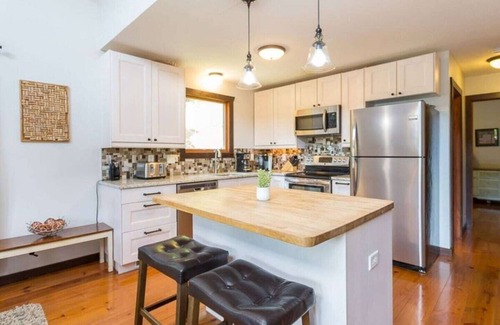 Massanutten Ski Chalet | Massanutten Log Home Near Slopes, 2 Master Suites, Hot Tub, Pool Table, Views