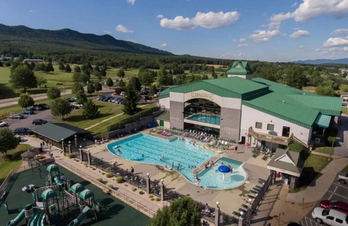 Massanutten Apartment | Massanutten resort. . No clean fee