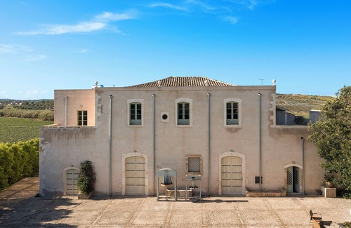 Noto House | Masseria BaroninLuxurious Sicilian Countryside Retreat; Relax and Explore.