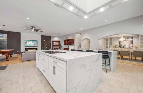 Ramona House | Massive 9BR Stunning MTN View Zen Retreat Pool+Spa