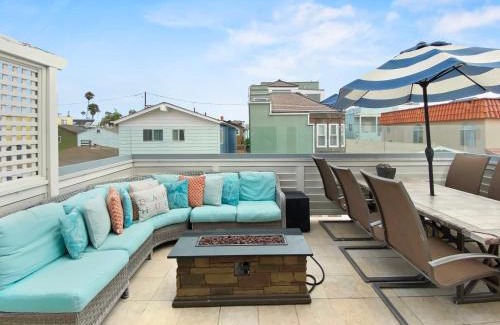 Mission Beach House | Massive Mission Beach Home - Fire Pit & Deck