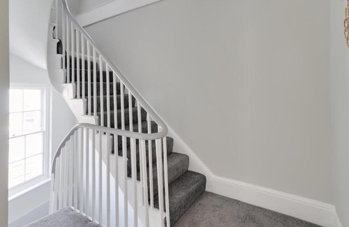 Old Town Hastings House | Master accommodation suite 6