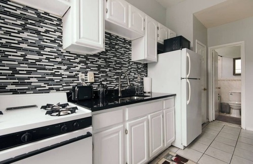 Bedford-Stuyvesant Apartment | Master bedroom 11X14 in the beautiful community of Bed-Stuy,Brooklyn NYC.