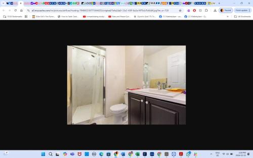 Southeast Edmonton House | Master Bedroom private bathroom 23 minutes airport