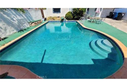 Los Angeles Bed & Breakfast | Master Bedroom with private bathroom super close to Sofi Stadium, KIA Forum and LAX airport