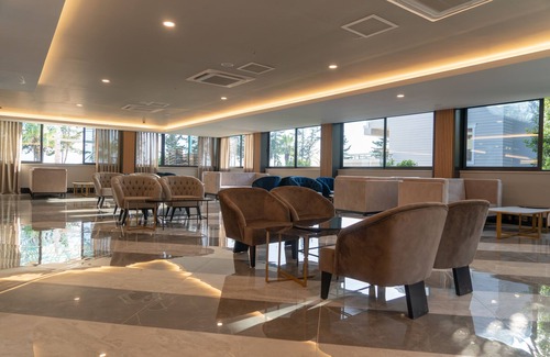 Cenger Hotel | Master Family Club