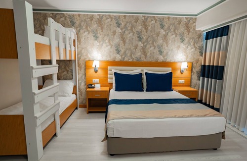 Cenger Hotel | Master Family Club
