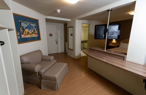 Mont'Serrat Hotel | Master Porto Alegre Hotel - Av Carlos Gomes, Proximo Consulado Americano