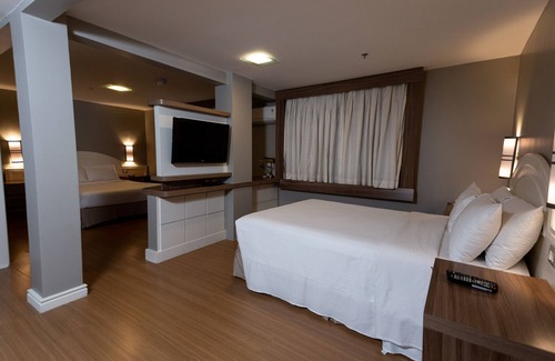 Mont'Serrat Hotel | Master Porto Alegre Hotel - Av Carlos Gomes, Proximo Consulado Americano