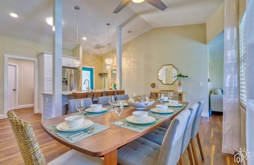 Long Meadow House | Master Suite, SALT Pool, Golf, Near Sandy Beaches
