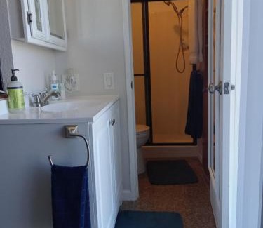 Mission Beach House | Master SUITE STEPS TO BAY & BEACH