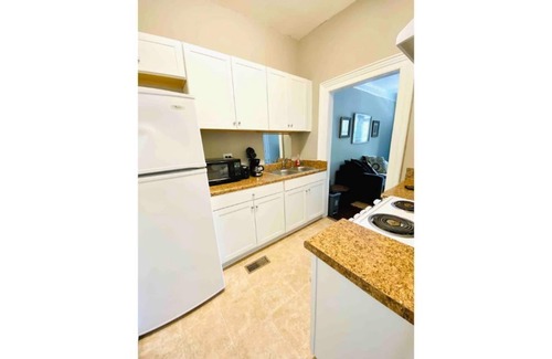 Augusta House | Master’s on Central