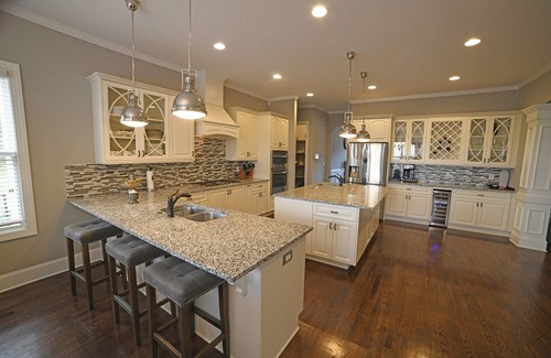 Evans House | Masters Rental : Large contemporary home in gated community