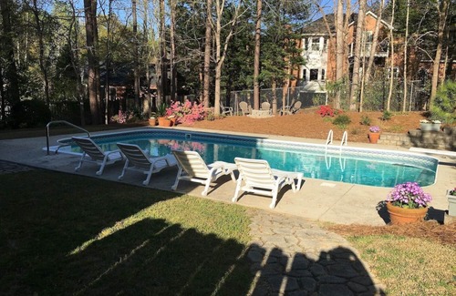Martinez House | Masters Week 2020 Retreat with Screen Porch & Pool