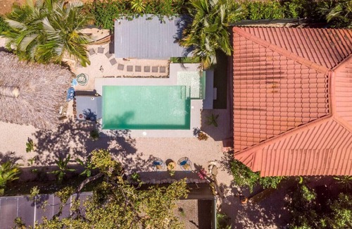 Matapalo Apartment | Matambú Casita: Charming & Rustic with Shared Pool