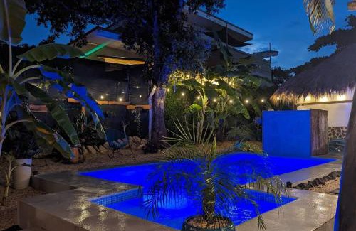 Rio Seco House | Matambú Casita Charming & Rustic with Shared Pool