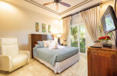 Tamarindo Apartment | Matapalo 101- 3 Bedroom Poolside Luxury Condo At Tamarindo