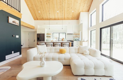 Eagle Lake Ski Chalet | Matcha Forest Luxury Escape w/Sauna