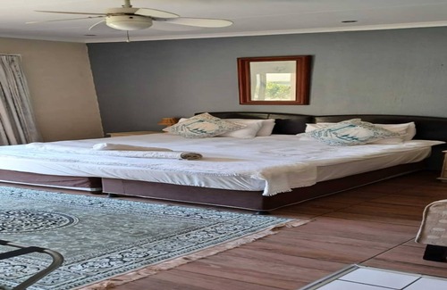 Greater Johannesburg Metropolitan Area Hotel | Matina guest house