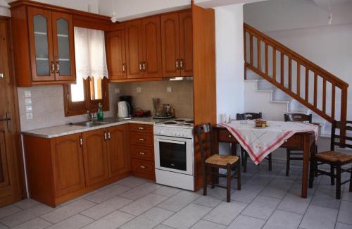 Koronos Apartment | Matina - Stavros Traditional Houses
