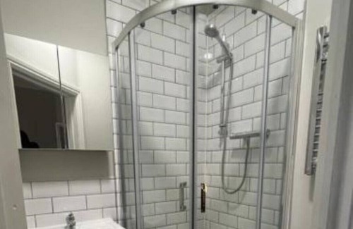 Eastleigh Apartment | Matipa-Given Apartments Eastleigh Southampton - Apartment - Ground Floor