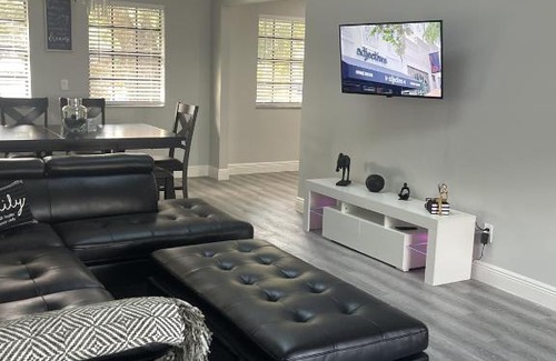 Orlando House | Matthews Cozy Place