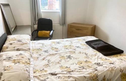 Cleethorpes House | Mauds House- 3 Bed & 2 bath with Double drive