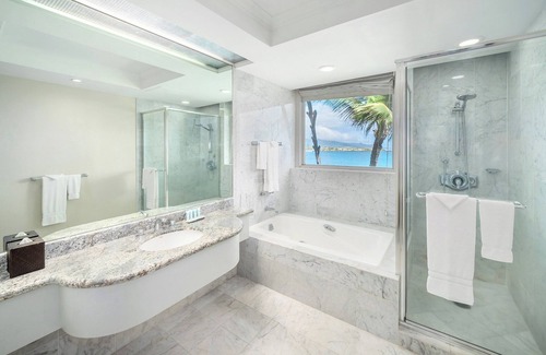 Kahului Hotel | Maui Beach Hotel