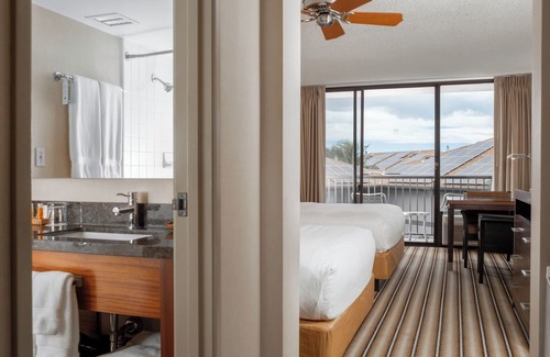 Kihei Hotel | Maui Coast Hotel