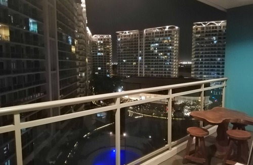 Paranaque Apartment | Maui1408