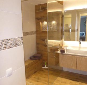 Schliersee Apartment | Maurers Schlierseetraum 1 hochwertige Erdgeschosswohnung mit allen Raffinessen erfreut sich auch Urlauber idealerweise für Paar mit Kindern geeignet und Vierbeiner Dank des tollen Zauns auf der Terrasse stylisch und edel von der Ausstattung mit 64 qm