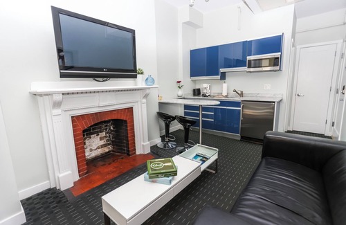 Back Bay Apartment | Maverick Suites at 245 Newbury St